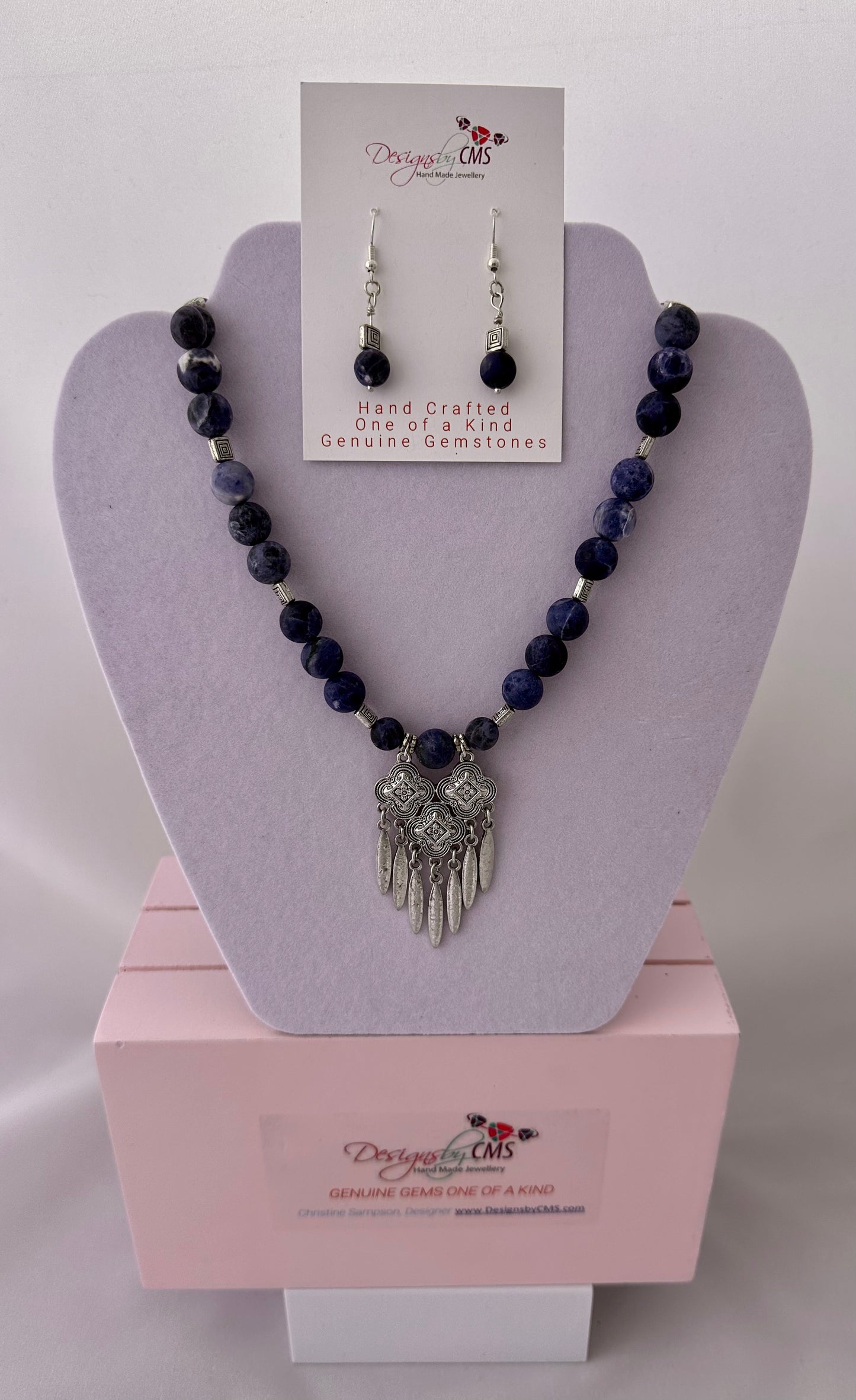 A DELICATE TAPESTRY OF BEAUTY