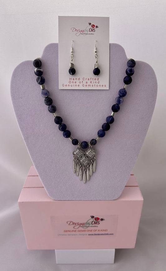 A DELICATE TAPESTRY OF BEAUTY