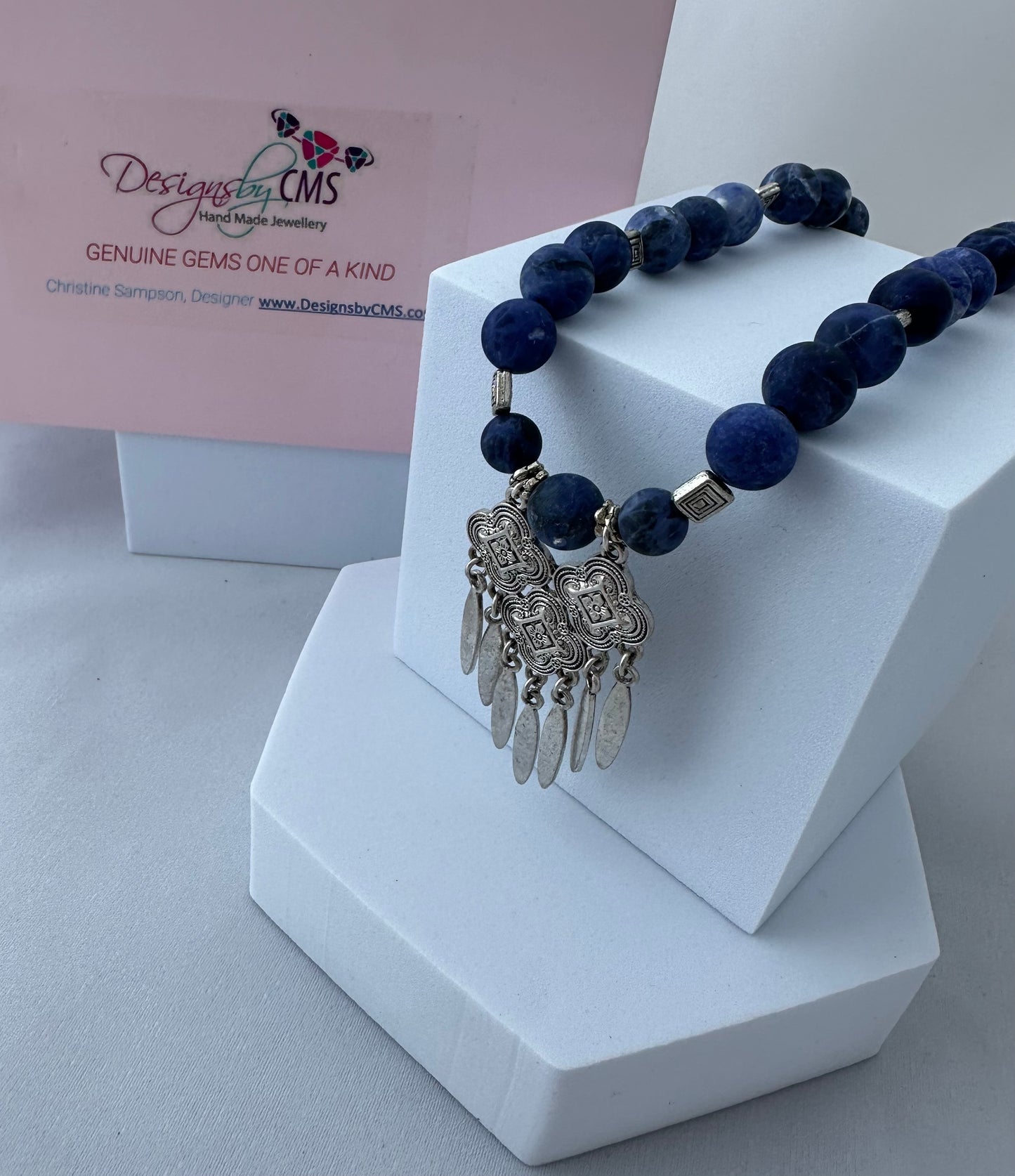 A DELICATE TAPESTRY OF BEAUTY