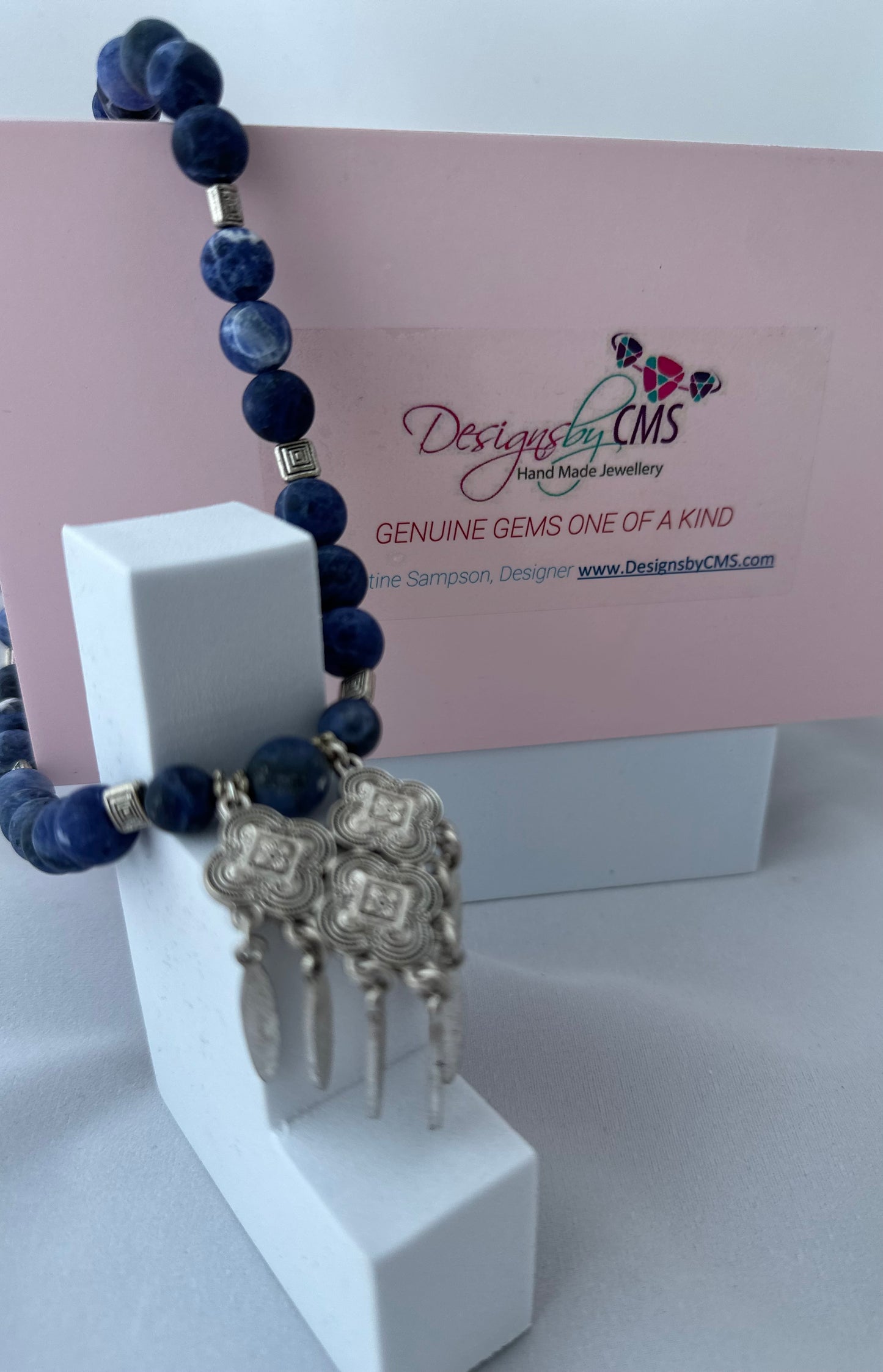 A DELICATE TAPESTRY OF BEAUTY