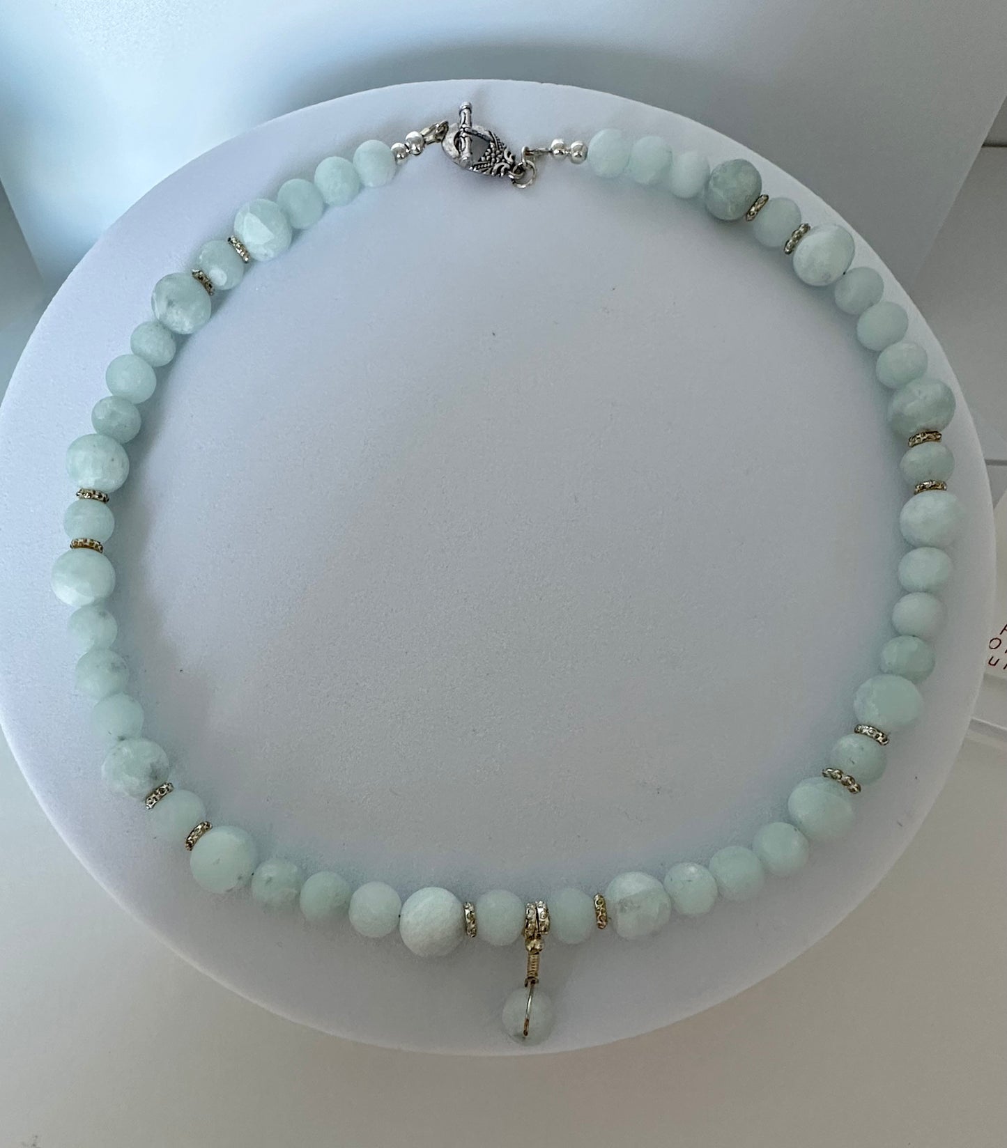 PERFECT PAIRING IN A CAPTIVATING COLOUR HUE