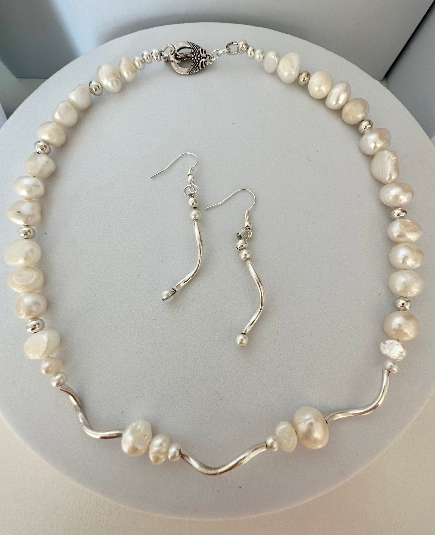 WHERE CLASSIC BEAUTY MEETS MODERN ELEGANCE