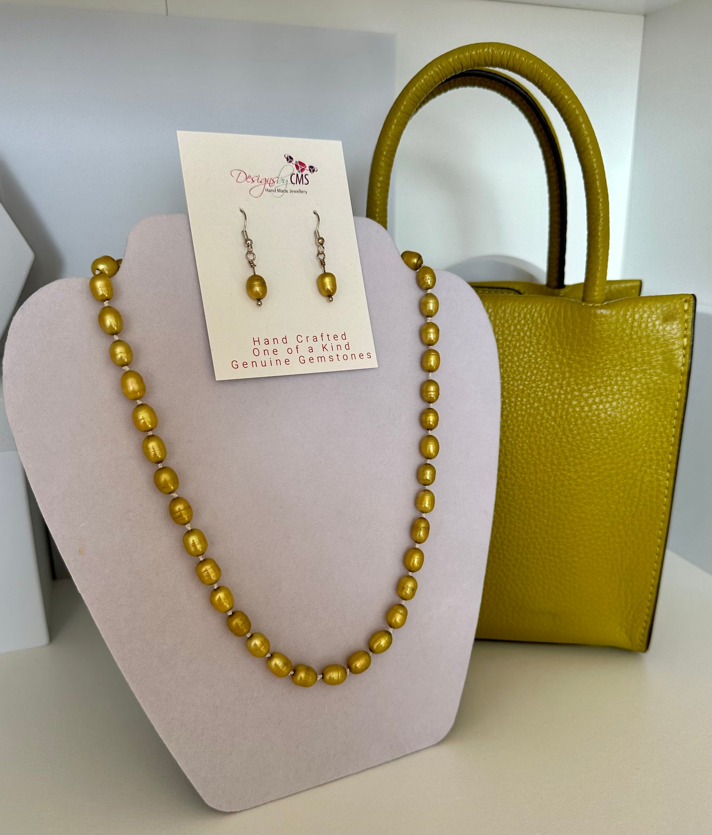 HAND KNOTTED MASTERPIECE