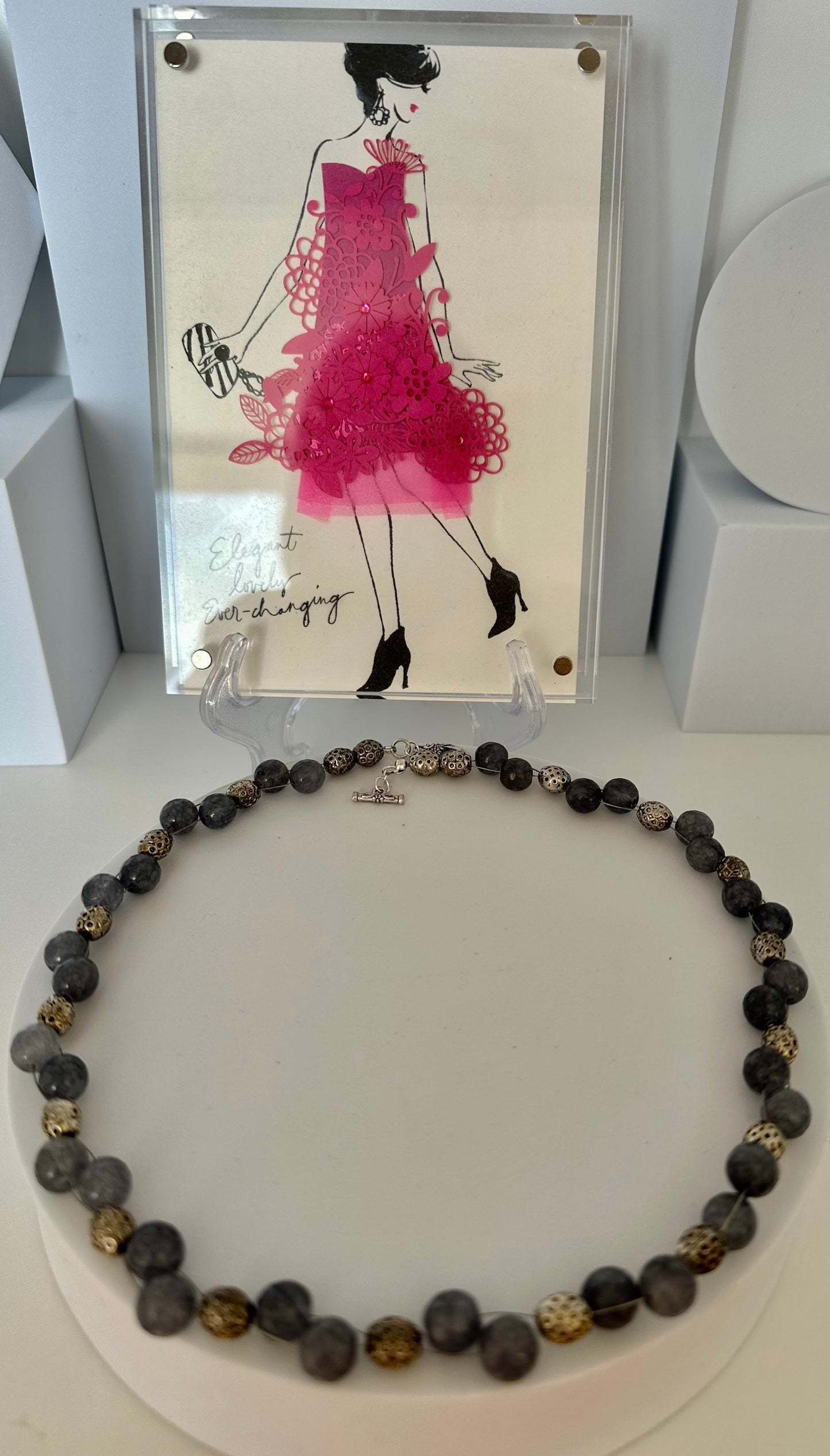 THE SOPHISTICATED ESSENCE OF JADE