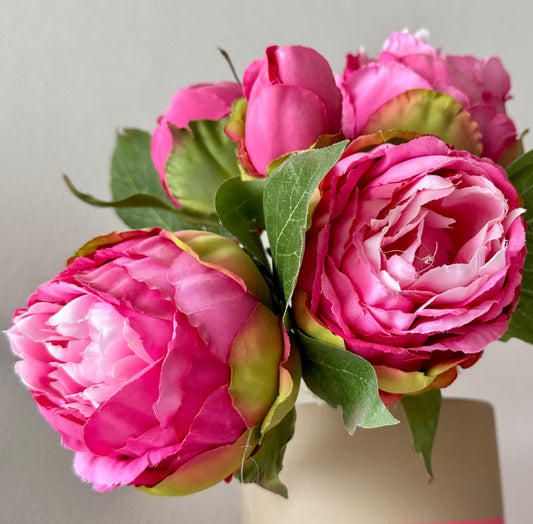 EXPLORING THE MYSTIQUE OF SEMI-PRECIOUS STONES: BEAUTY, MEANING, AND METAPHYSICAL WONDERS